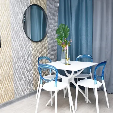 Appartamento Dom Alezzi Beach Năvodari